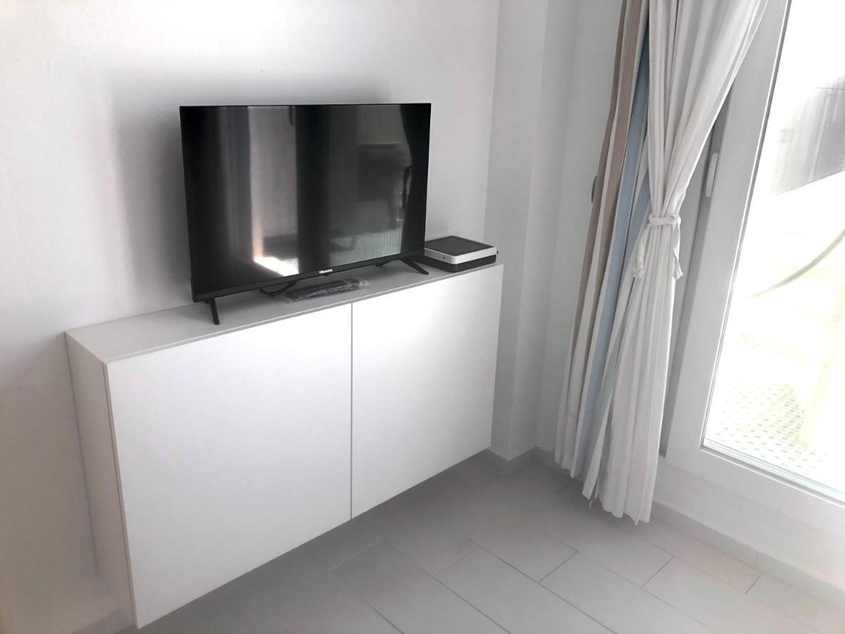 Ferienwohnung Atico En La Playa Con Terraza Privada La Cala Del Moral Exterior foto